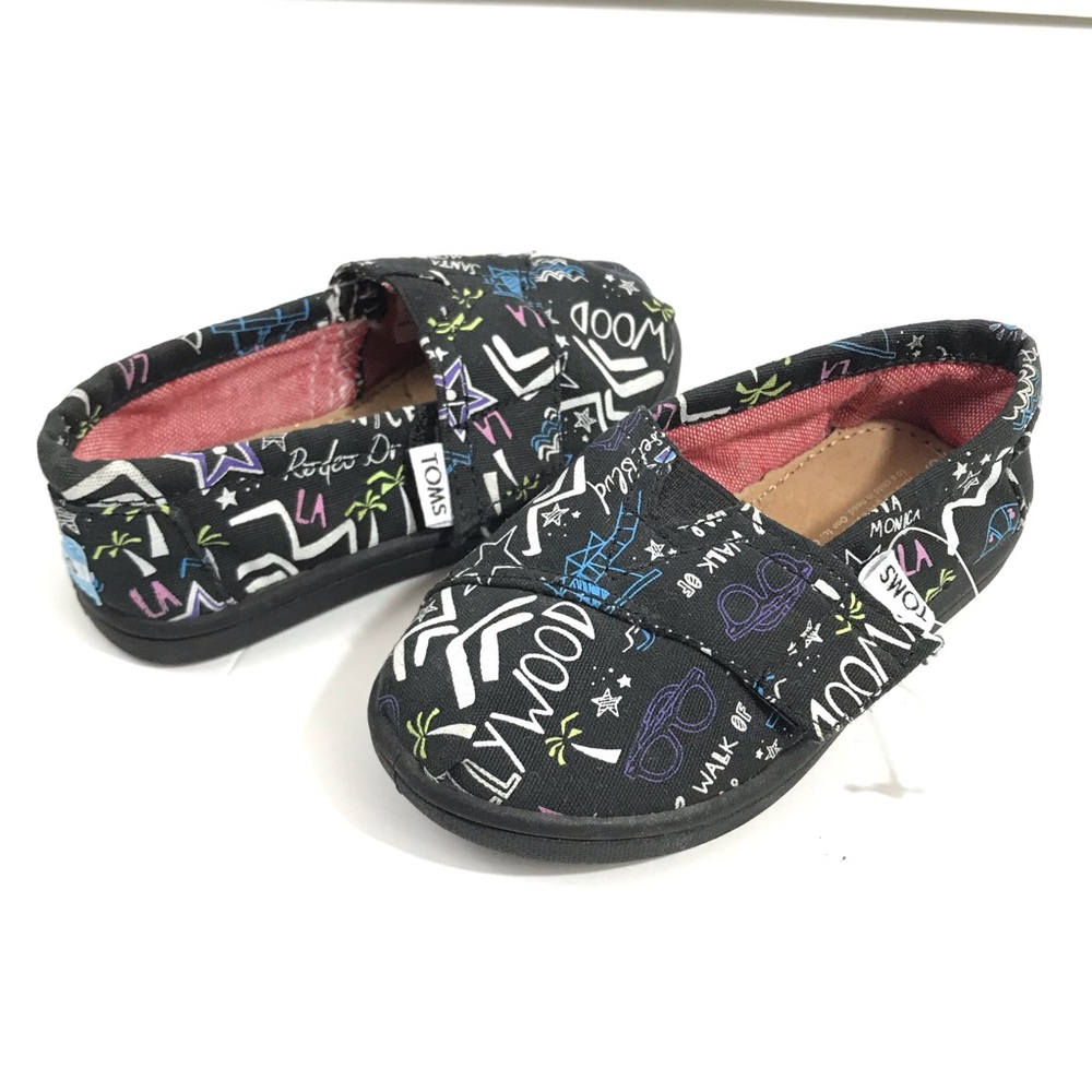 NWOT Toms LA Hollywood Santa Monica Black Size 6T